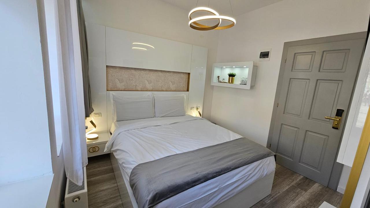 Bed and breakfast Colt De Rai Resita Extérieur photo