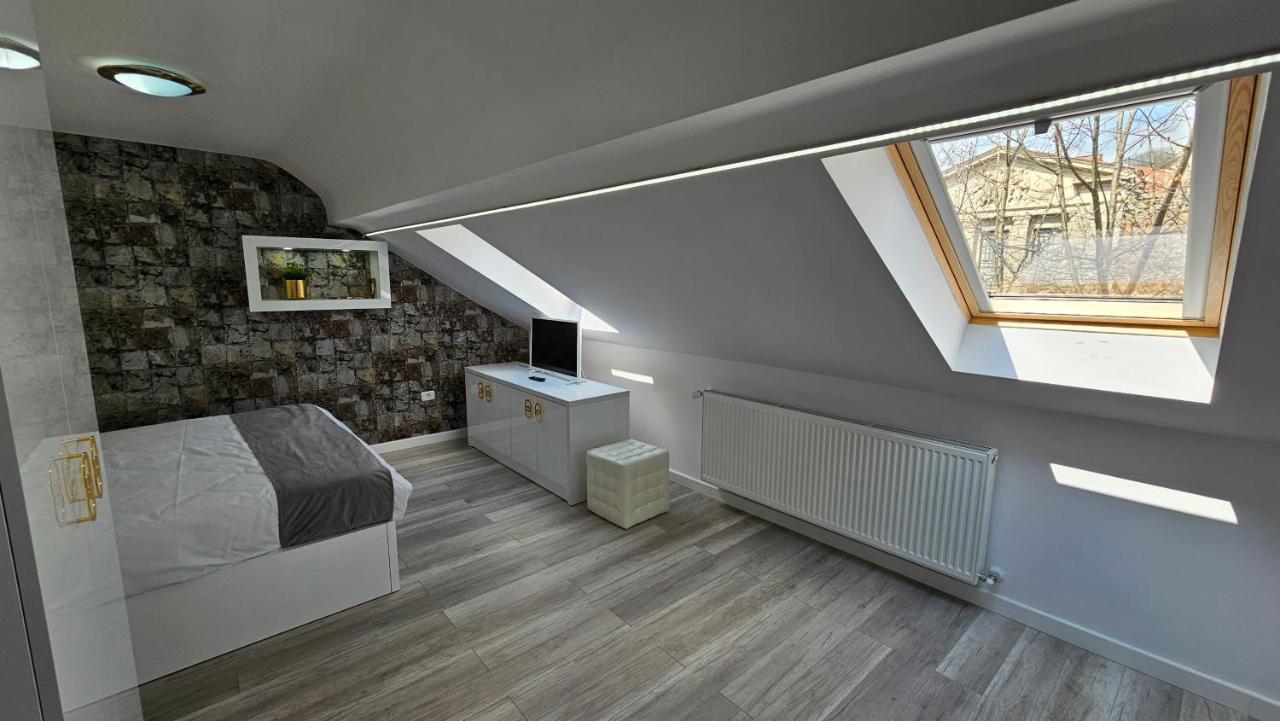 Bed and breakfast Colt De Rai Resita Extérieur photo